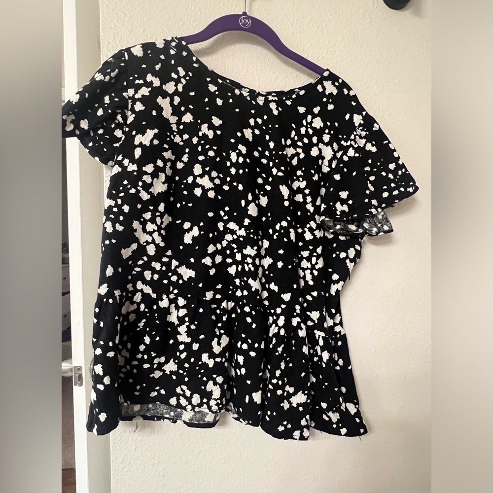 Who What Wear Black and White Top